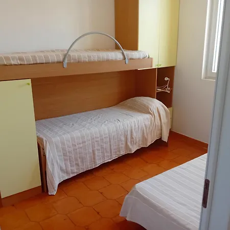 Apartment Oleandri Baia *